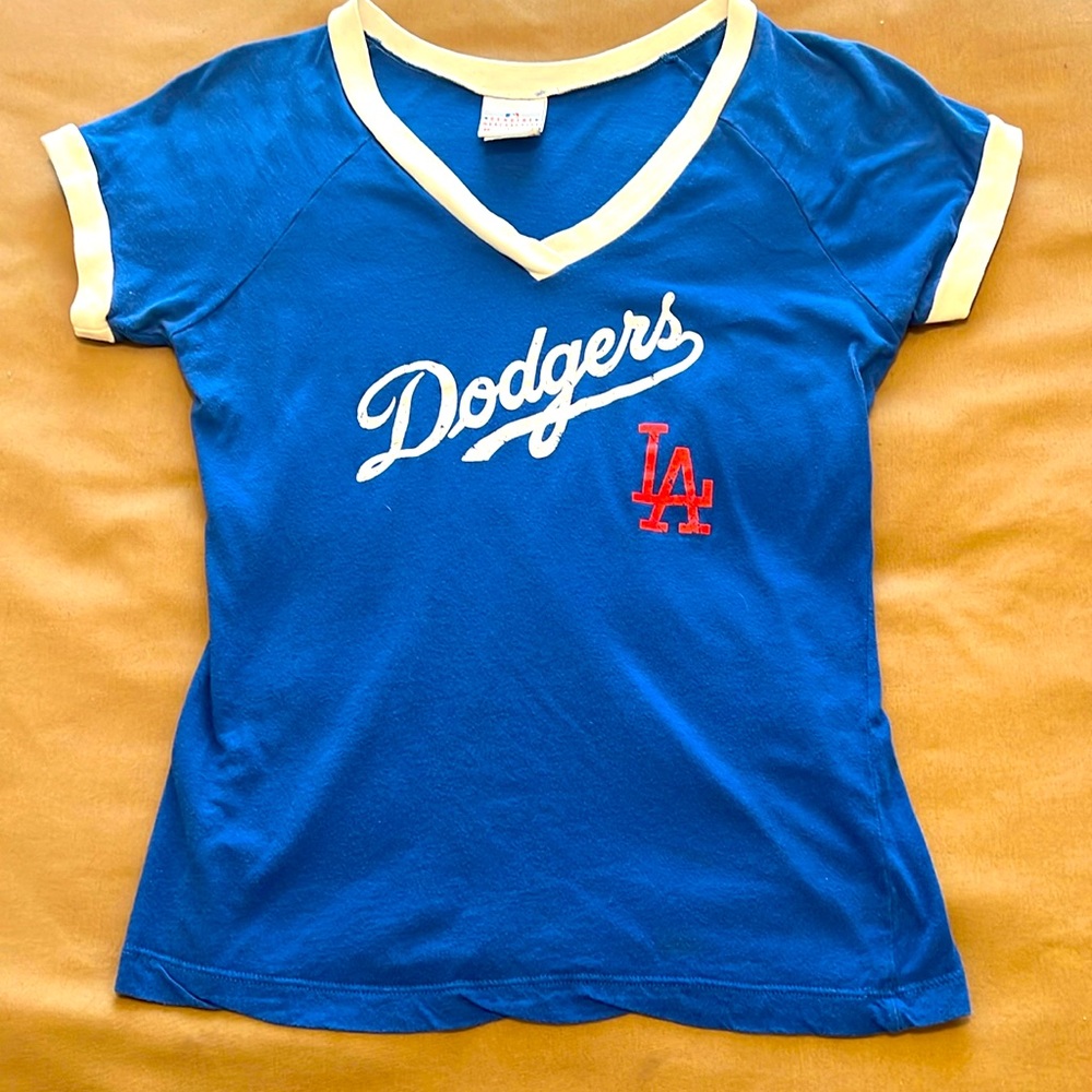 Dodger V-neck T-shirt
